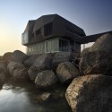 KCN Office / Atelier Cosmas Gozali KCN Office / Atelier Cosmas Gozali © Fernando Gomulya