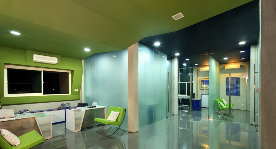 KCN Office / Atelier Cosmas Gozali