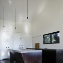 The Pohutukawa House / Matthew Gribben Architecture The Pohutukawa House / Matthew Gribben Architecture © Patrick Reynolds