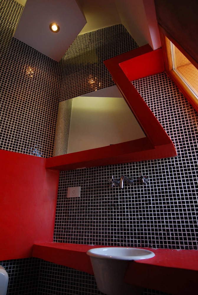 Ribbon House / G2 Estudio