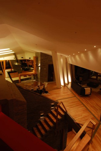 Ribbon House / G2 Estudio