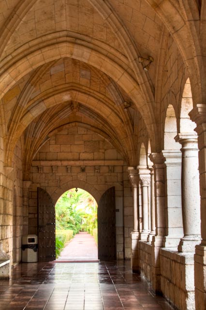 AD Classics: St. Bernard de Clairvaux Church