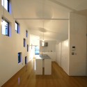 House of Sunlight Through Trees / StudioGreenBlue © StudioGreenBlue