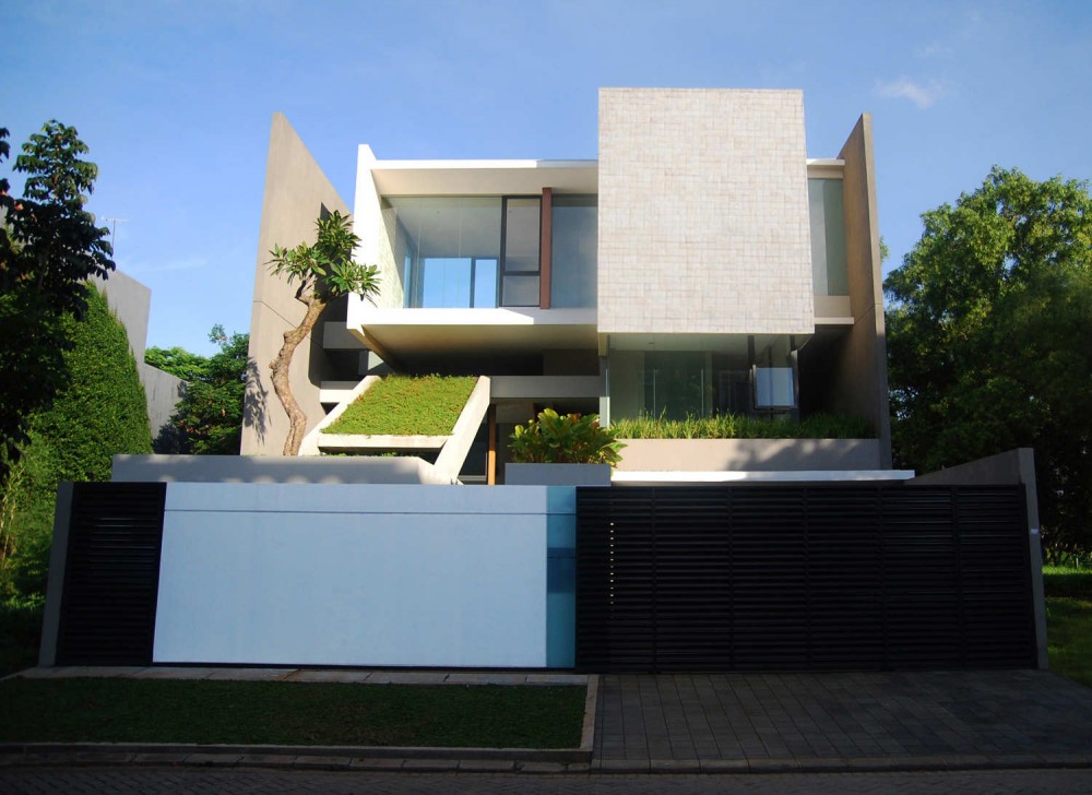 Tan Residence / Chrystalline Artchitect