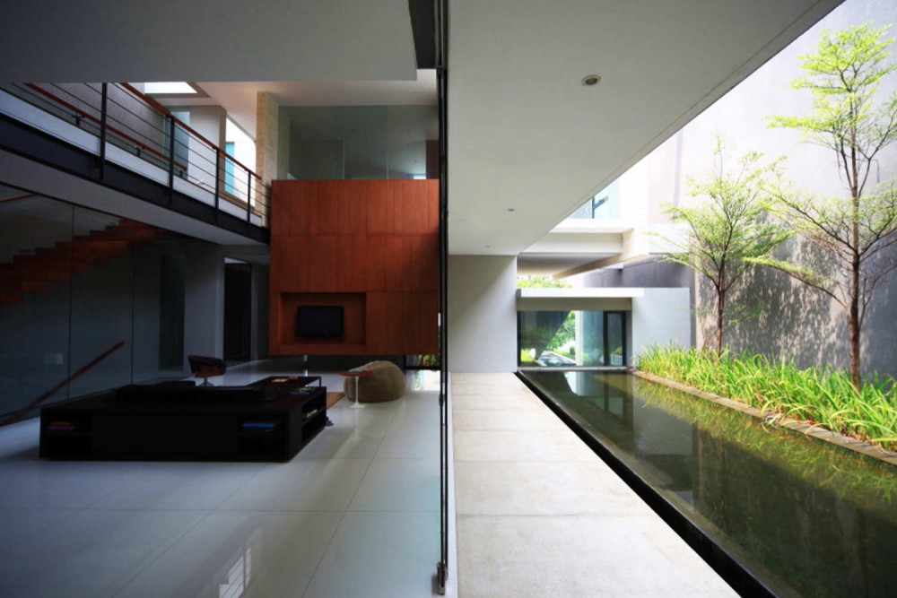 Tan Residence / Chrystalline Artchitect