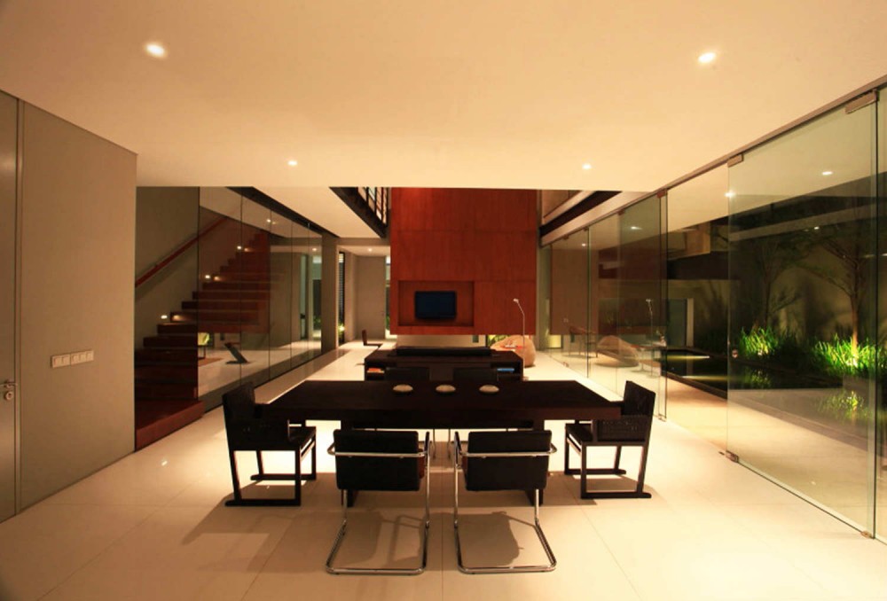 Tan Residence / Chrystalline Artchitect