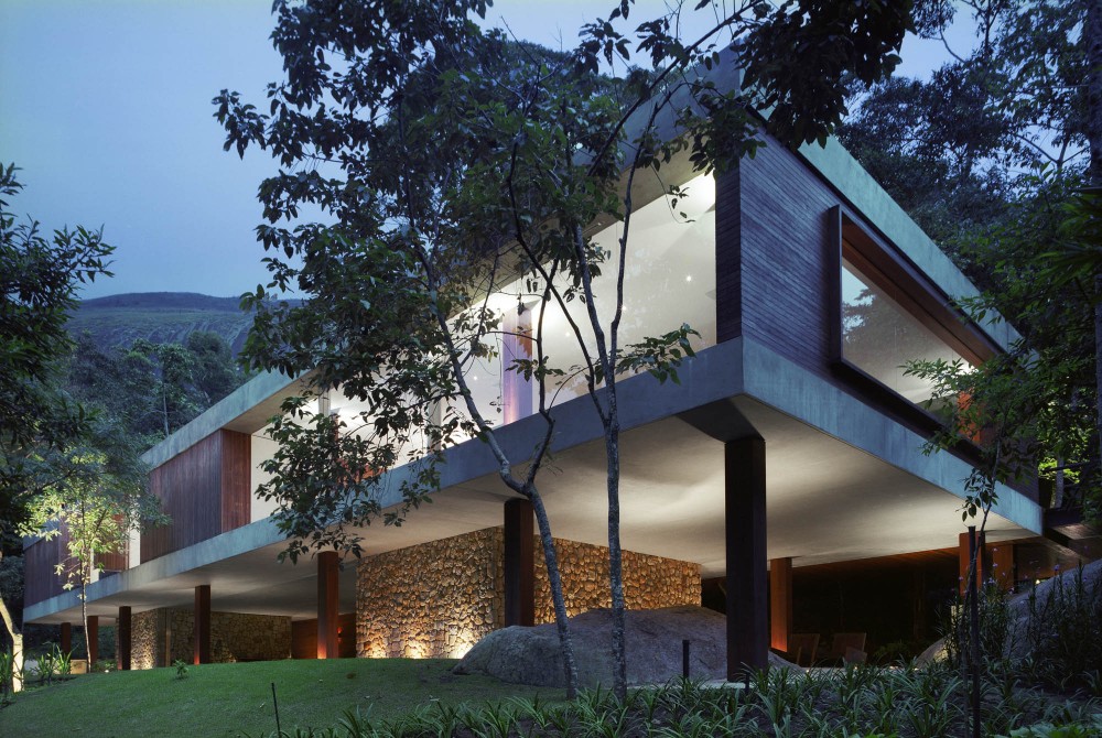 BR House / Marcio Kogan