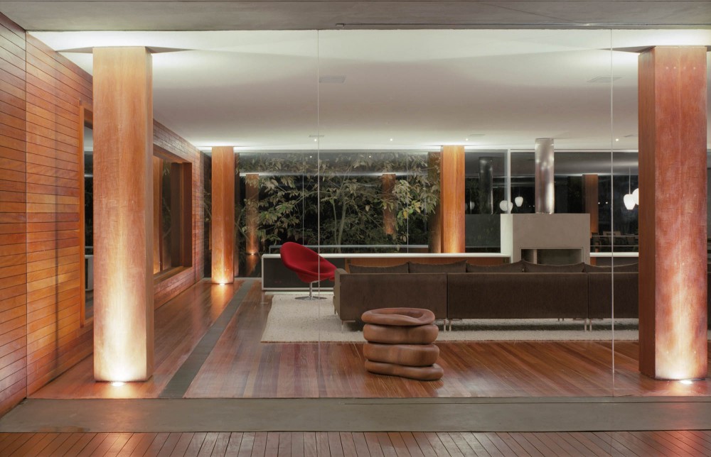 BR House / Marcio Kogan
