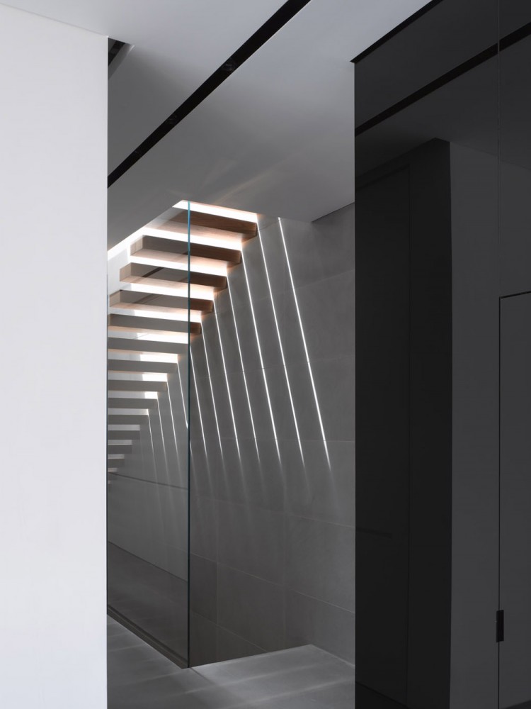 Hezelia Home / Pitzo Kedem Architects + Tanju Qzelgin