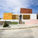 Petros & Andri Residence / VARDAstudio Petros & Andri Residence / VARDAstudio © Christos Papantoniou