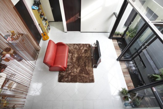 Vertical Barcode House / gayuh budi utomo ST