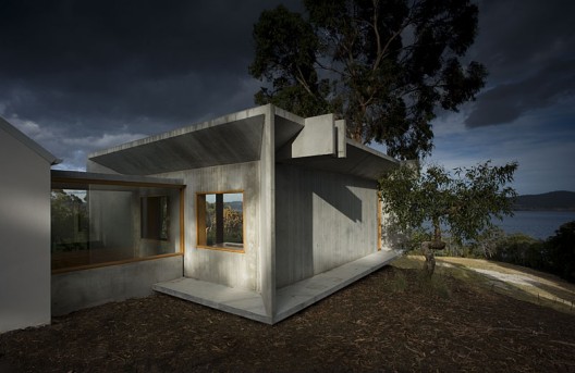 Trial Bay House / James Jones