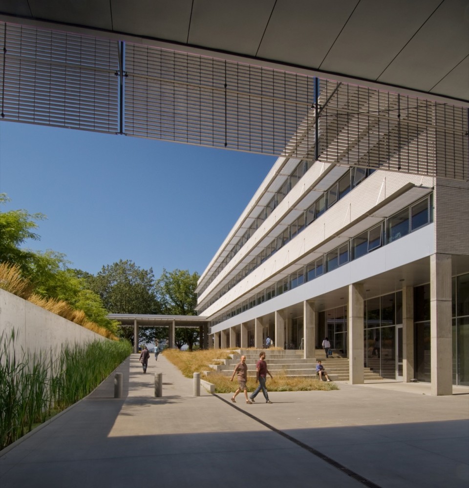 Beaty Biodiversity Center and Aquatic Ecosystems Research Laboratory / Patkau Architects