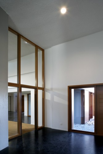 Educational Pole In Vellefaux / Michel Malcotti, Catherine Roussey