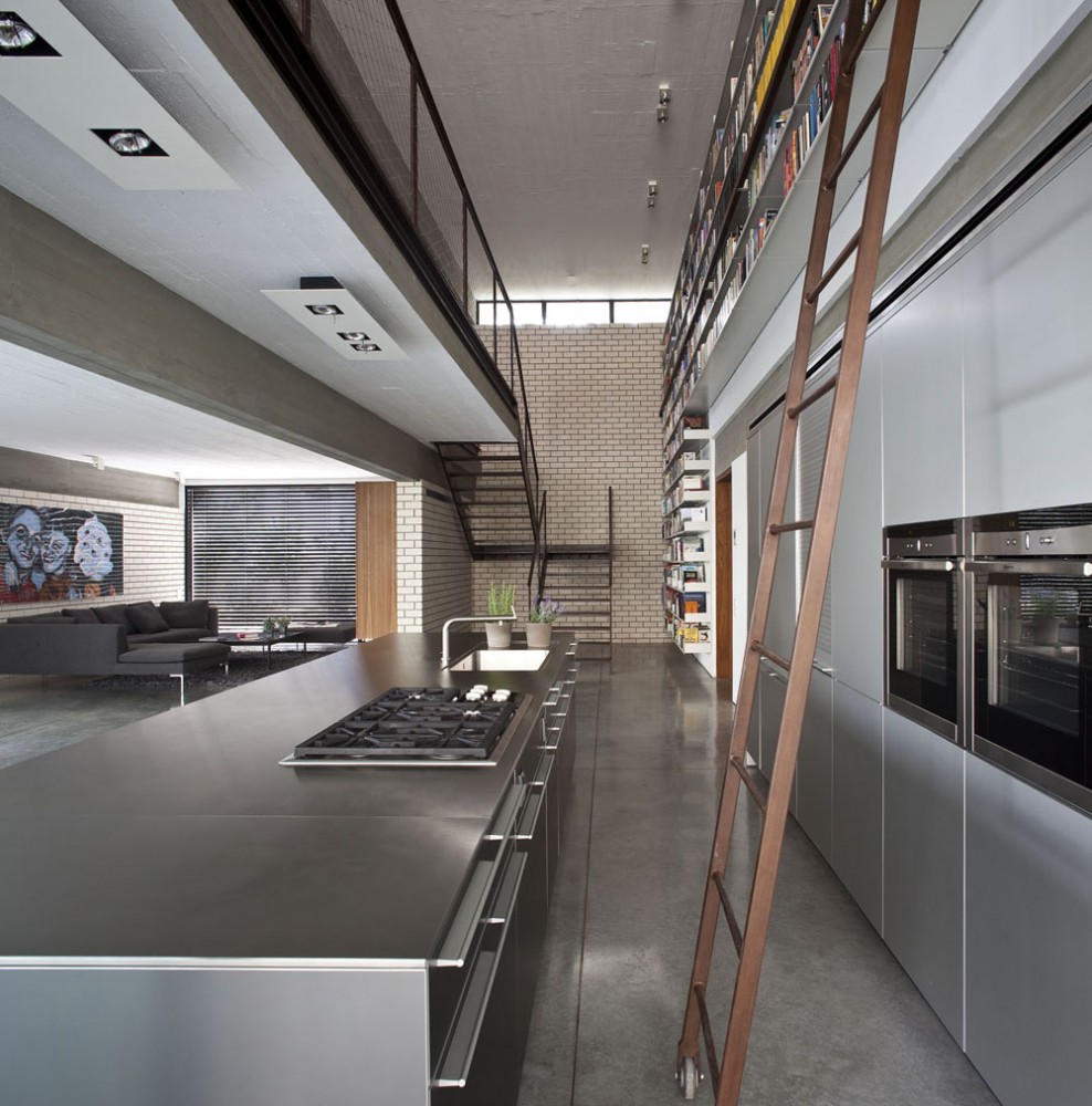 The Rechter House / Pitsou Kedem Architects