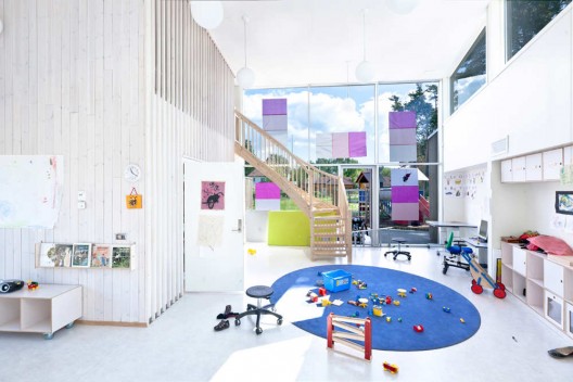 Solrosen Kindergarten / STEIN HALVORSEN AS sivilarkitekter MNAL