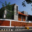 Semi-finished House In Surabaya / noMADen studio © Muhammad Chotob Wibowo & MADcahyo