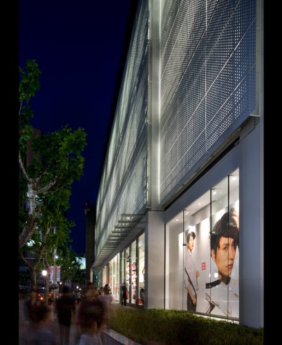 Uniqlo Shanghai / Bohlin Cywinski Jackson