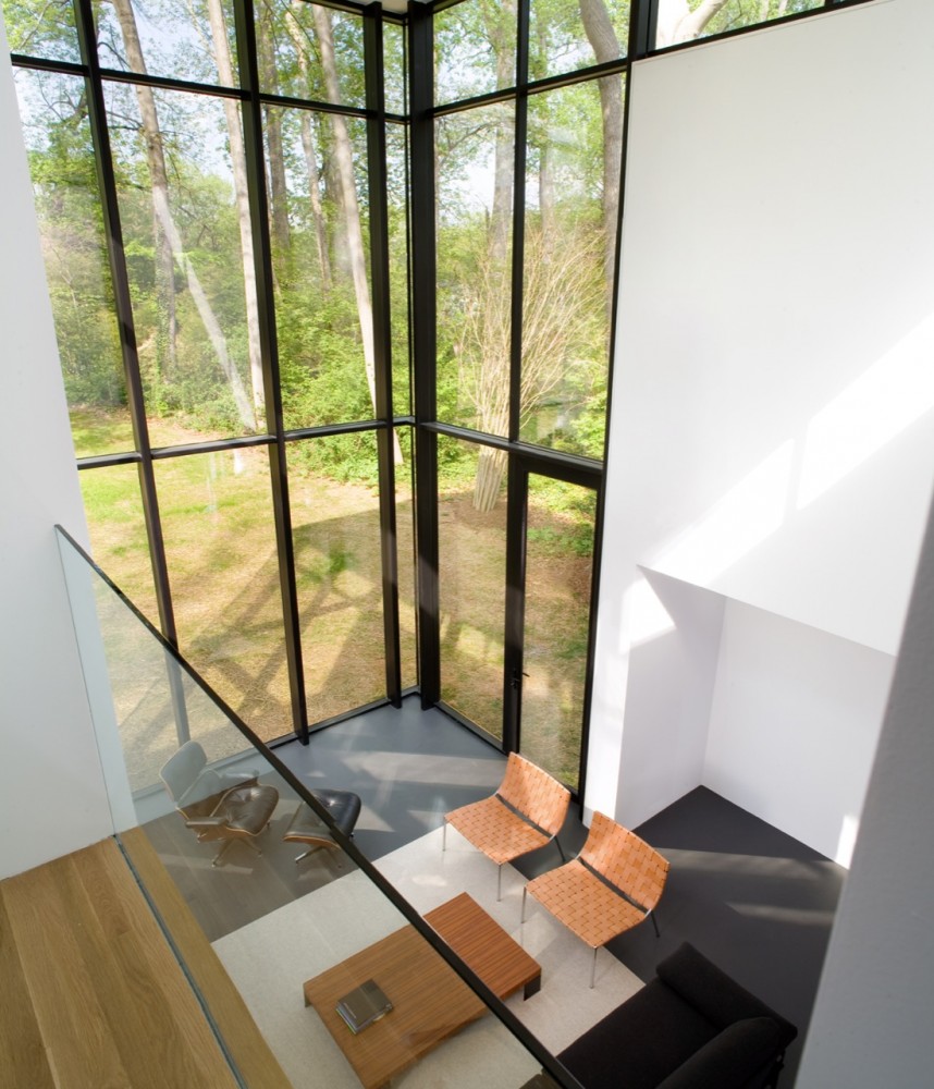 Black White Residence / David Jameson Architect