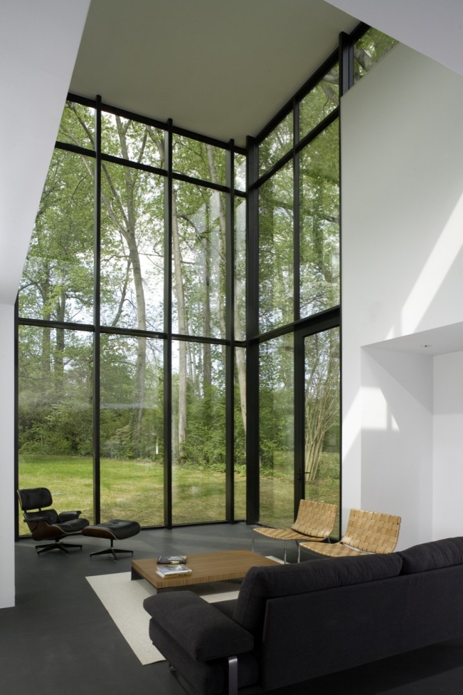 Black White Residence / David Jameson Architect