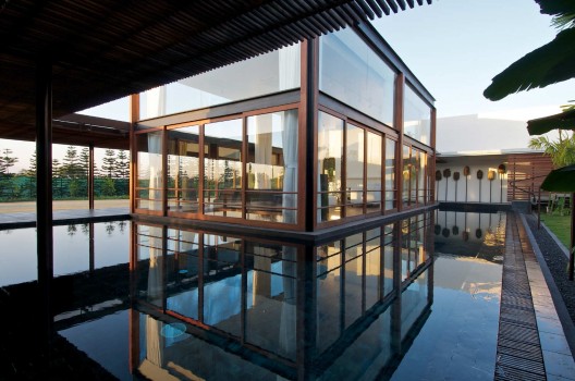 Khadakvasla House / SPASM Design Architects