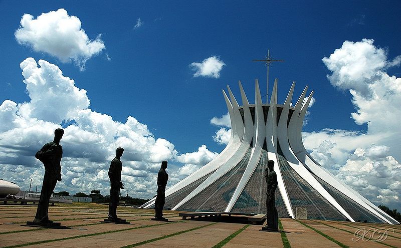 AD Classics: Cathedral of Brasilia / Oscar Niemeyer
