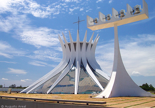 AD Classics: Cathedral of Brasilia / Oscar Niemeyer