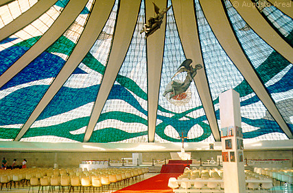 AD Classics: Cathedral of Brasilia / Oscar Niemeyer