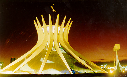 AD Classics: Cathedral of Brasilia / Oscar Niemeyer