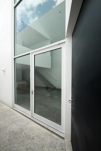 Casa De Uno / Dear Architects