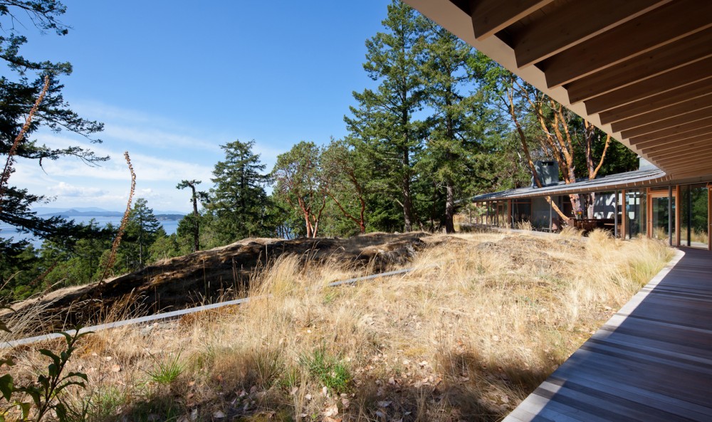 Suncrest Residence / Heliotrope Architects © Sean Airhart