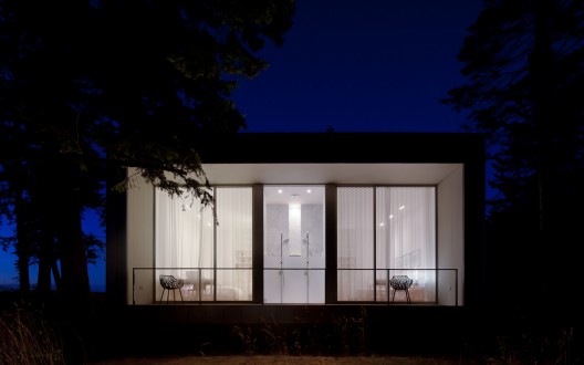 North Beach / Heliotrope Architects