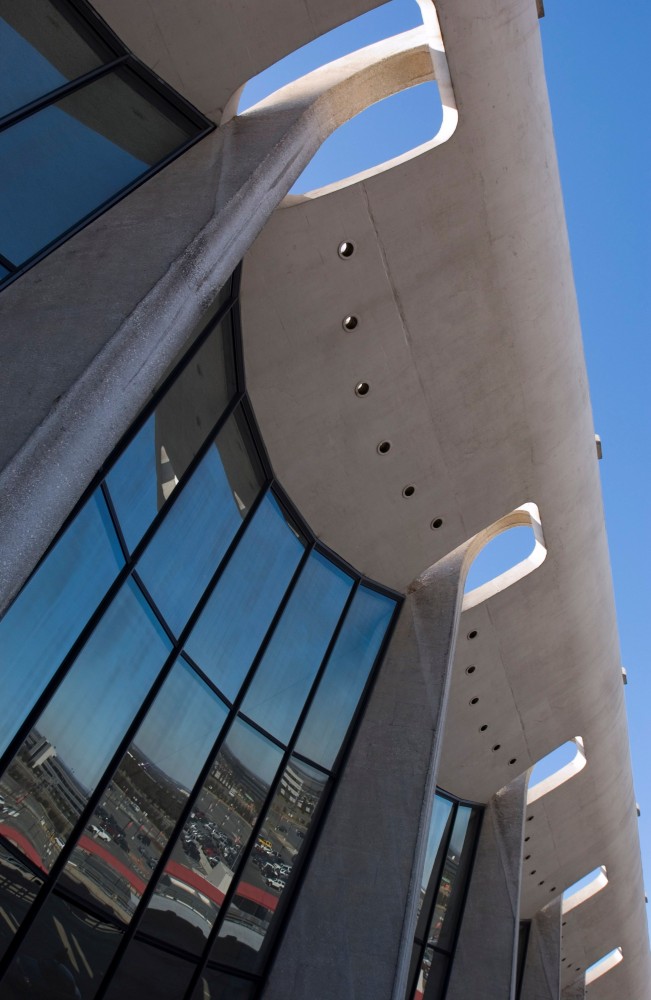 AD Classics: Dulles International Airport / Eero Saarinen