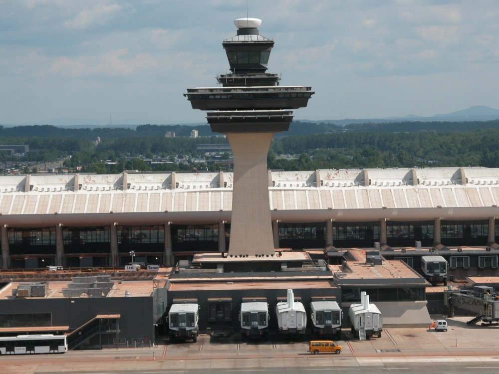 AD Classics: Dulles International Airport / Eero Saarinen