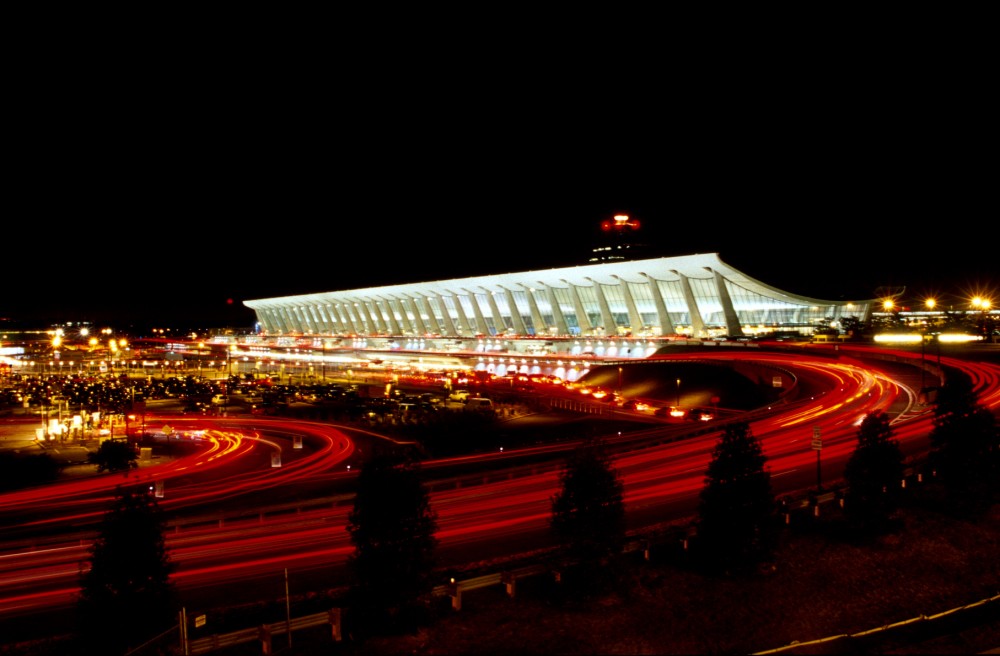 AD Classics: Dulles International Airport / Eero Saarinen