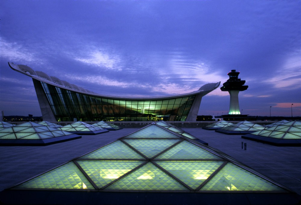 AD Classics: Dulles International Airport / Eero Saarinen
