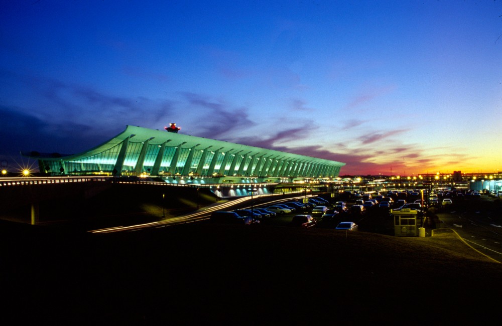 AD Classics: Dulles International Airport / Eero Saarinen