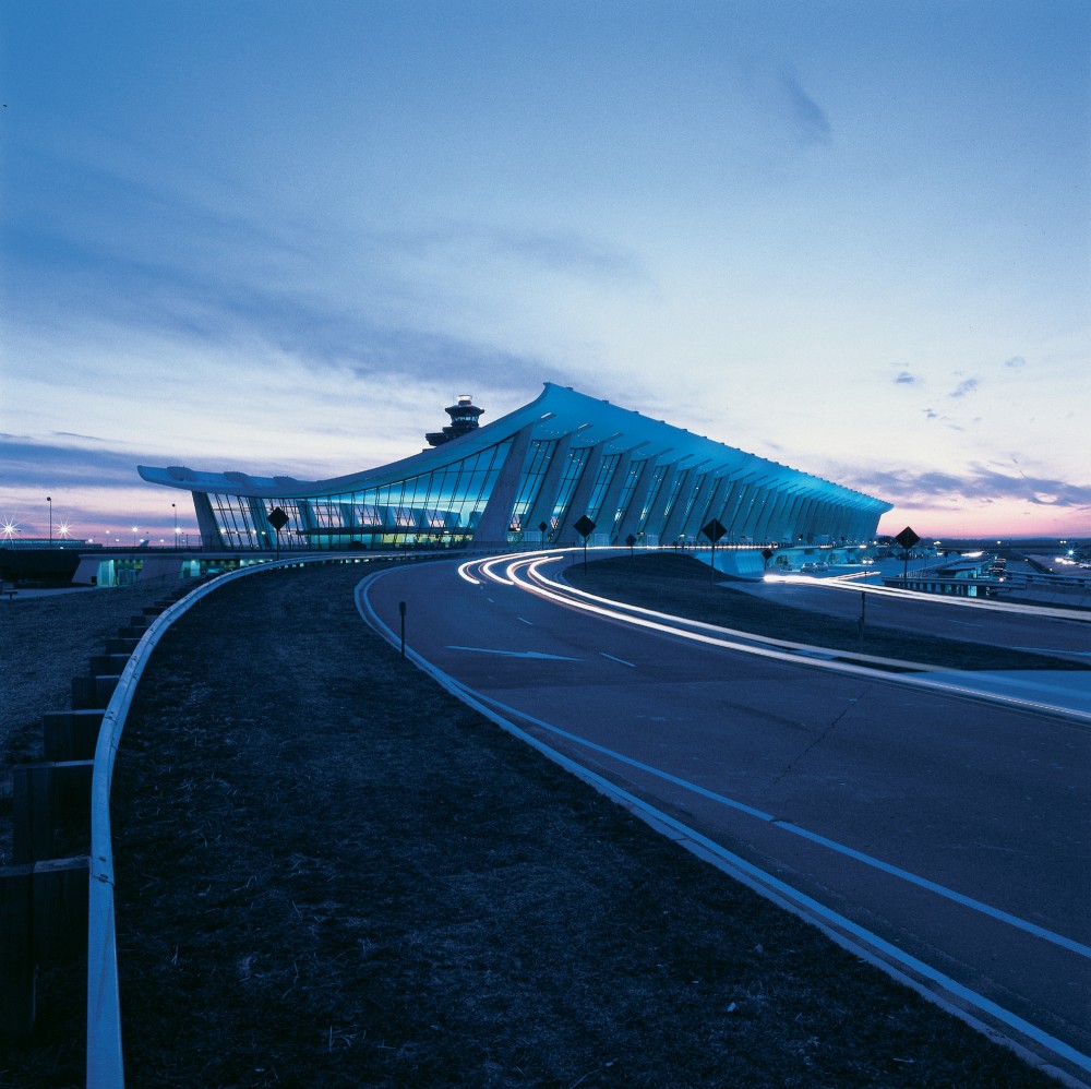 AD Classics: Dulles International Airport / Eero Saarinen
