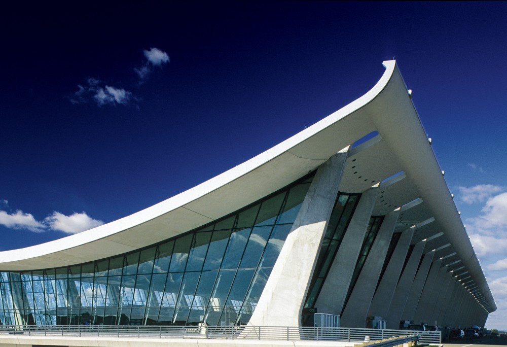 AD Classics: Dulles International Airport / Eero Saarinen