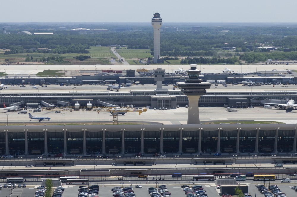 AD Classics: Dulles International Airport / Eero Saarinen