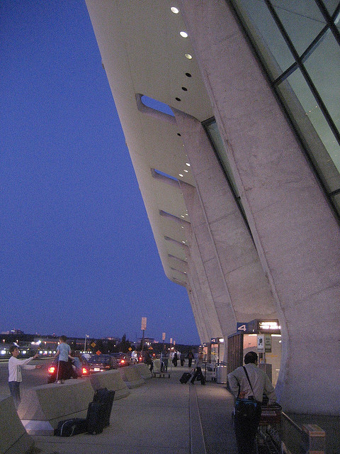AD Classics: Dulles International Airport / Eero Saarinen