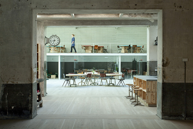Oficinas Hub In Madrid / ch+qs arquitectos © Daniel Torrello