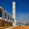 CEU Pimentas / Biselli + Katchborian architects