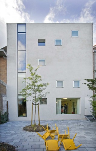 Moerkerke Medicare And Neighborhood Facility / Krill Architecture