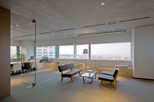 WOW Sendai / Upsetters Architects