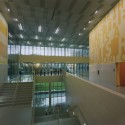 L.B. Landry High School / Eskew+Dumez+Ripple L.B. Landry High School / Eskew+Dumez+Ripple © Timothy Hursley