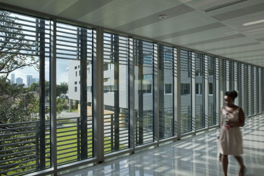 L.B. Landry High School / Eskew+Dumez+Ripple