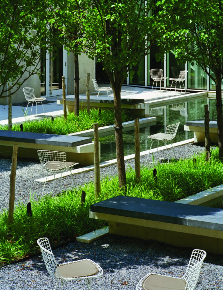 International Retreat / Weiss/Manfredi