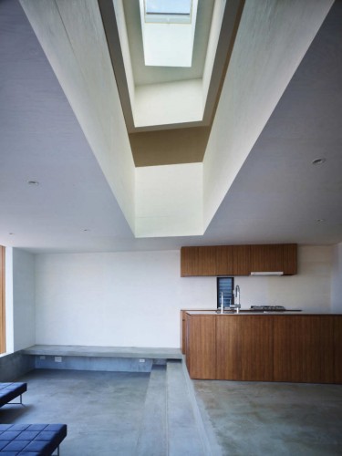 House In Kodaira / Suppose Design Office