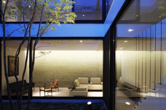 Shift House / Apollo Architects & Associates